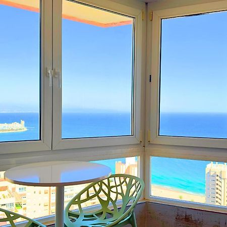 Atico A 50M Del Mar. Parking Gratis. A/C Apartment Ел Кампело Екстериор снимка
