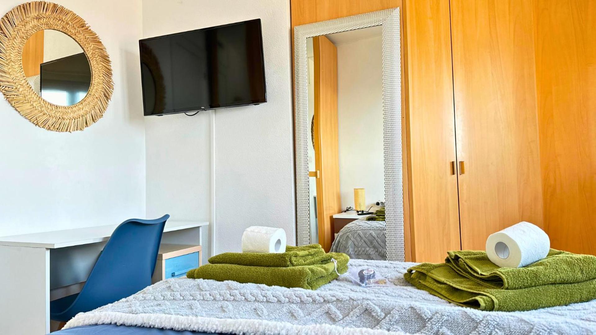 Atico A 50M Del Mar. Parking Gratis. A/C Apartment Ел Кампело Екстериор снимка