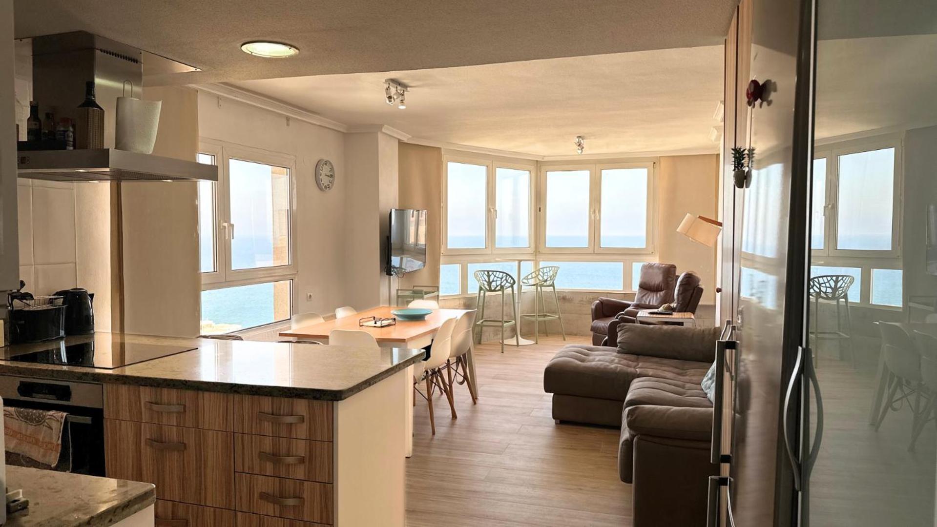 Atico A 50M Del Mar. Parking Gratis. A/C Apartment Ел Кампело Екстериор снимка