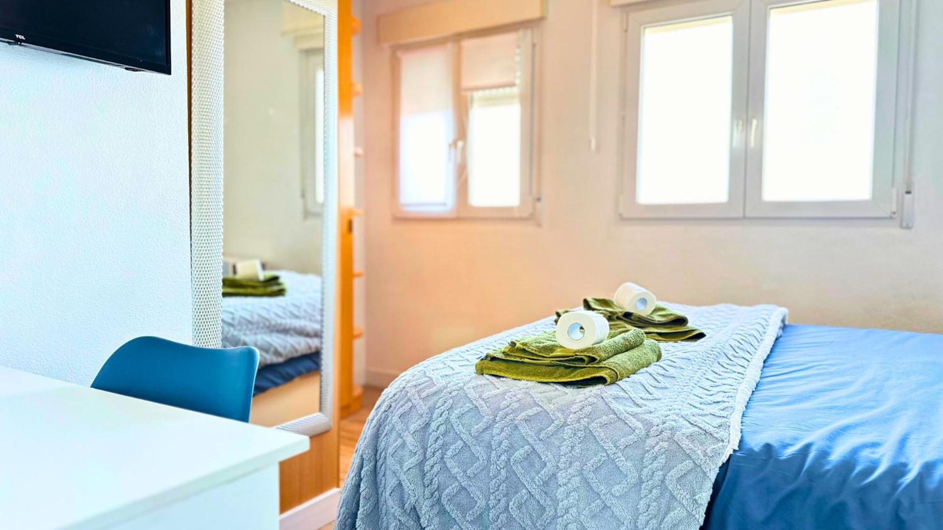 Atico A 50M Del Mar. Parking Gratis. A/C Apartment Ел Кампело Екстериор снимка